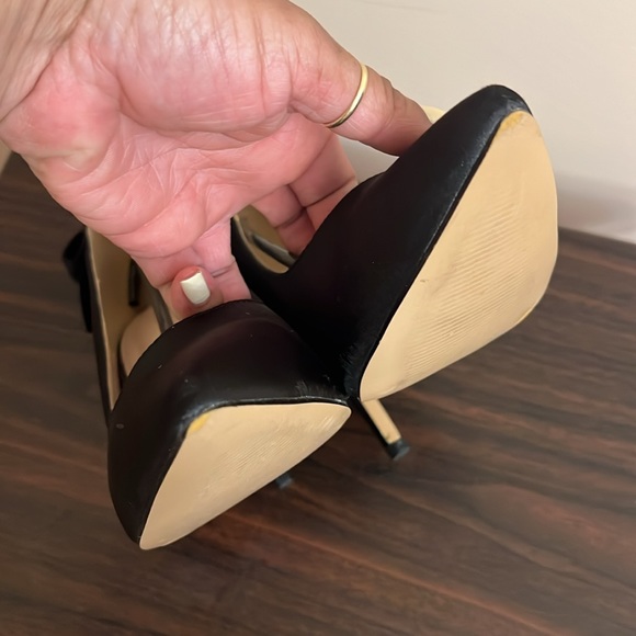 Black Satin Like High Heels with Bow Size 9 - Picture 8 of 9